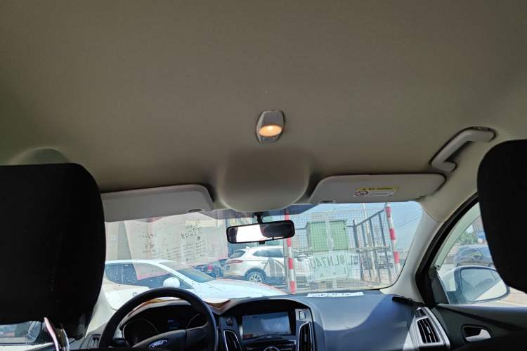 Used Ford Focus 2017 Hatchback 1.6L Automatic Comfort Plus SmartDrive Edition
