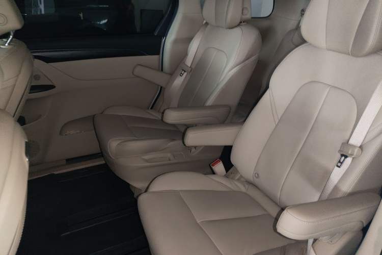 Used Buick GL8 2023 ES Lu Zun Deluxe Model