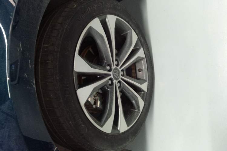 Used Toyota Granvia 2023 2.5L Hybrid Flagship VIP Edition
