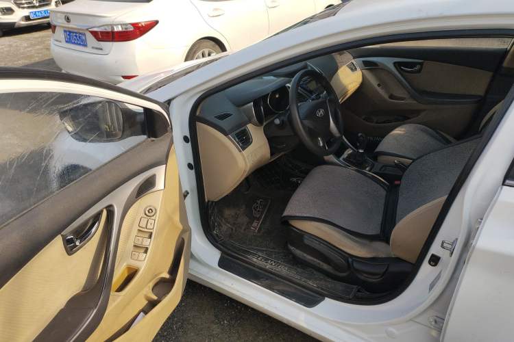 Used Hyundai Elantra 2012 1.6L Manual Leading Model
