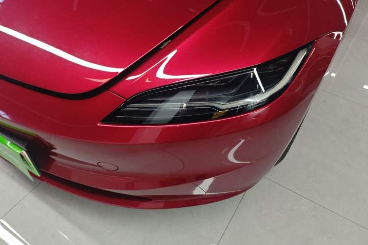 Used Tesla Model 3 2023 Rear-Wheel-Drive Version
