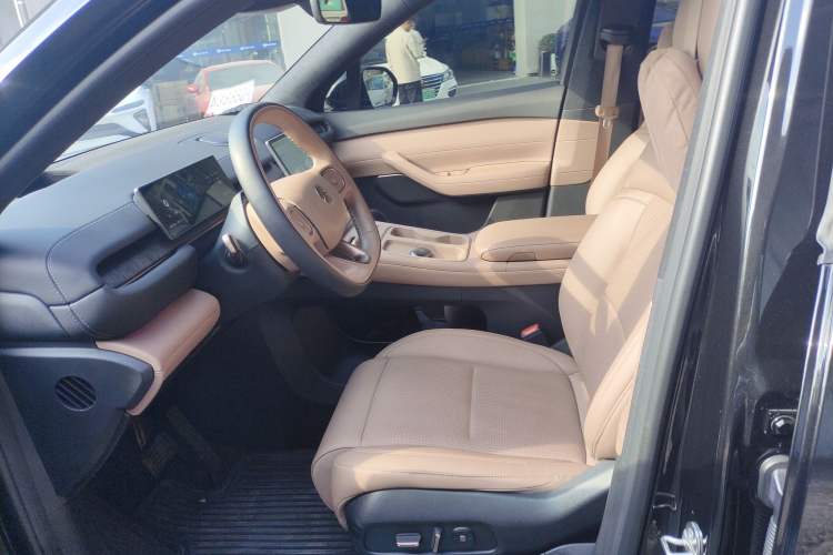 Used Nio ES6 2024 75 kWh
