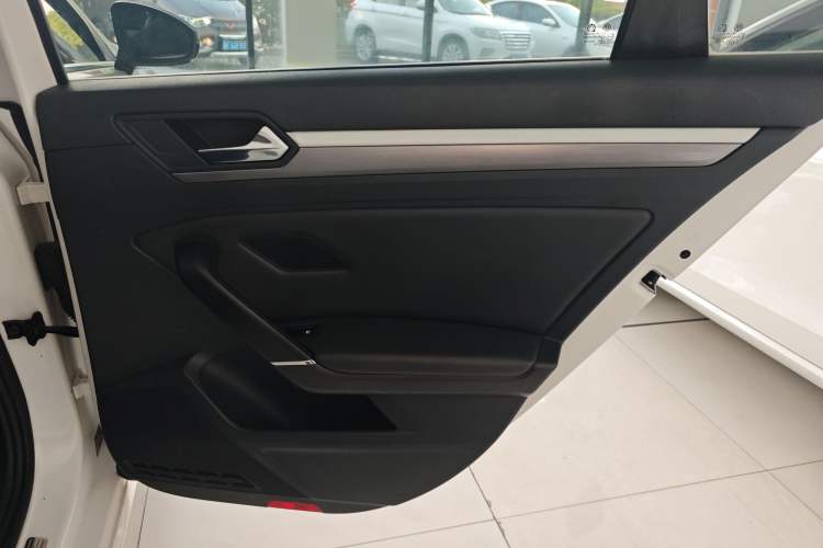 Used Volkswagen Lamando 2019 280TSI DSG Comfort Edition China VI standard
