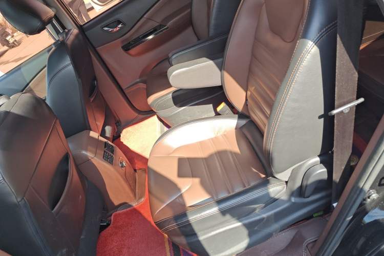 Used FORTHING SX6 2016 1.6L Manual Premium Edition
