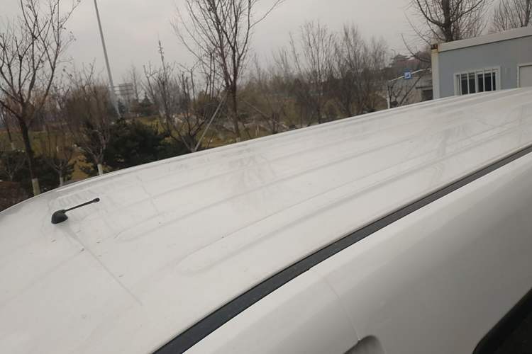 Used Wuling Yangguang 2024 300KM Comfort Version Passenger Van 75kW
