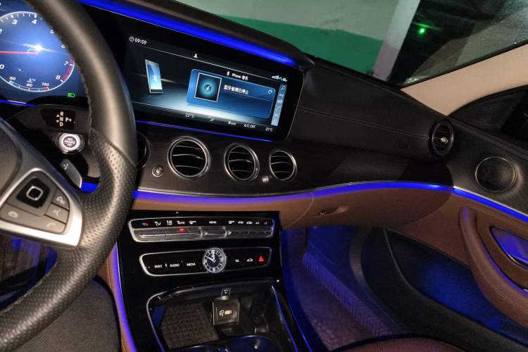 Used Mercedes-Benz E-Class 2017 E 300 L Sporty and Stylish Model
