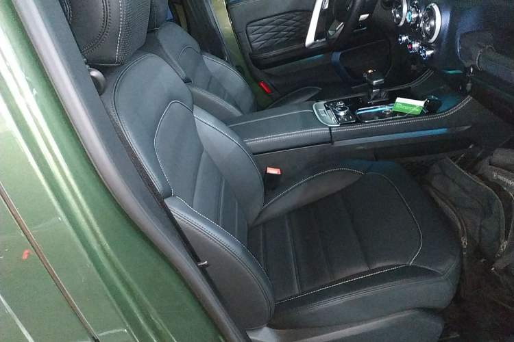 Used BAIC Off-Road BJ40 2020 2.0T Automatic Four-Wheel Drive Urban Hunter Edition Chivalrous Type