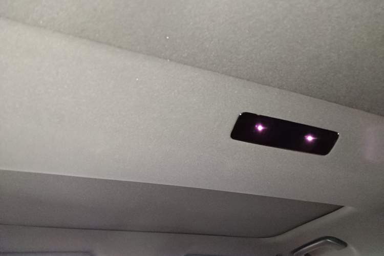 Used Li Auto L8 2023 Pro Model
