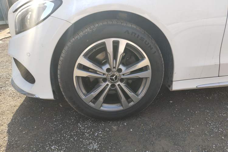 Used Mercedes-Benz C-Class 2017 Facelift C 200 L Sport Edition