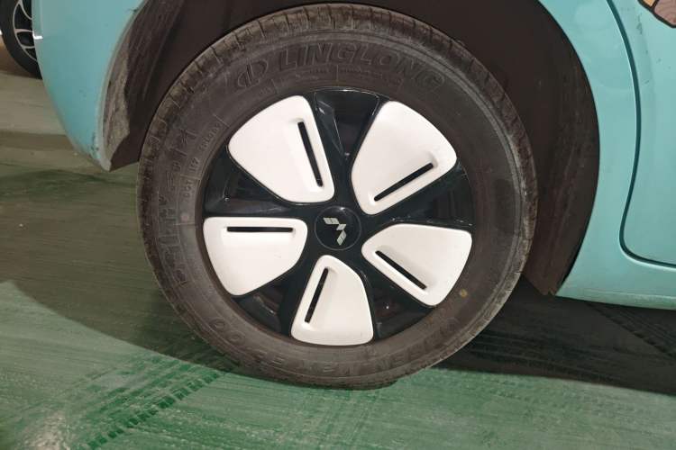 Used Wuling Hongguang MINIEV 2025 Four-Door Version Premium Edition
