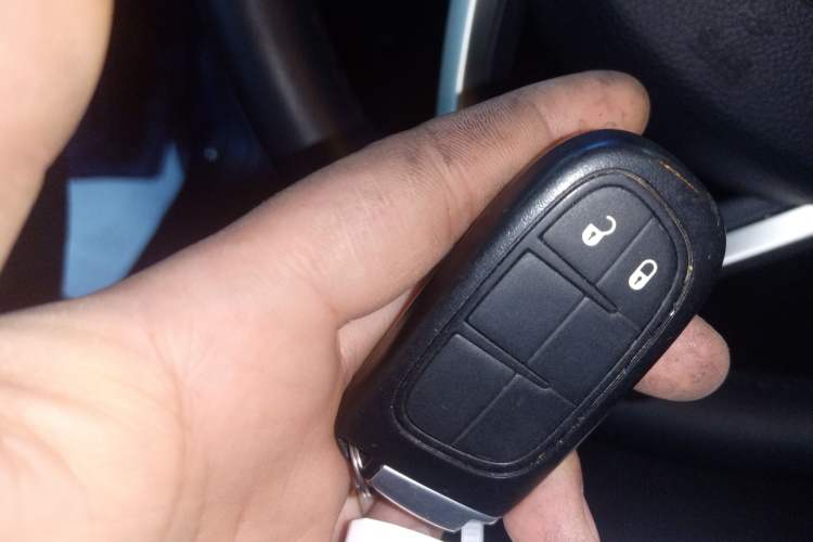 Used  Cherokee 2016 2.4L Leading Edition