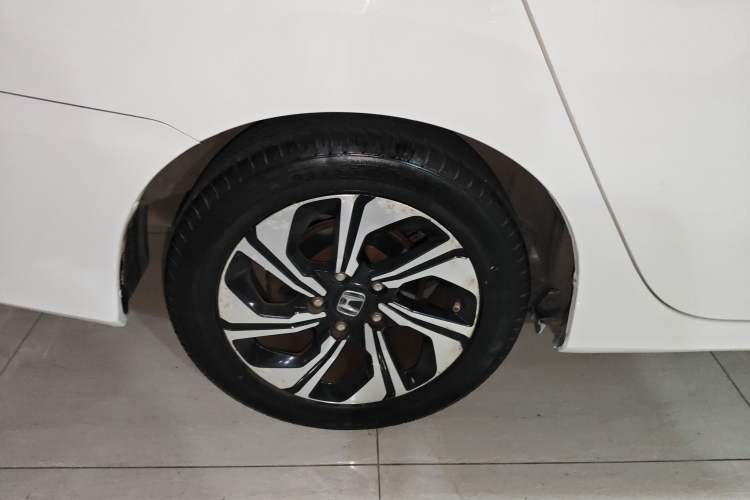 Used Honda Crider 2016 1.8L CVT Luxury Edition
