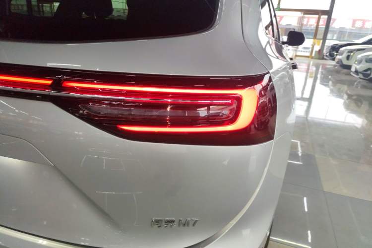 Used Hima AITO M7 2024 1.5T Rear-Drive Plus Version 5 Seats
