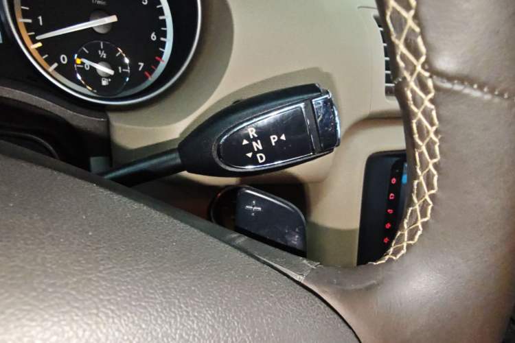 Used Mercedes-Benz R-Class 2017 R 320 4MATIC Business Edition Prestige Model