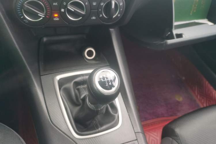 Used Mazda Mazda 3 Axela 2017 Sedan 1.5L Manual Comfort Model Emission Standard China V
