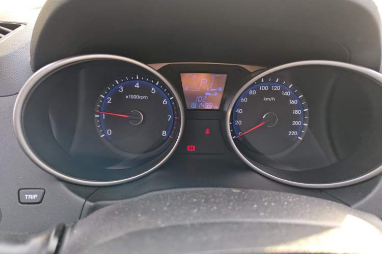 Used Hyundai ix35 2013 2.0L Automatic Two-Wheel Drive Smart GLS China IV Standard
