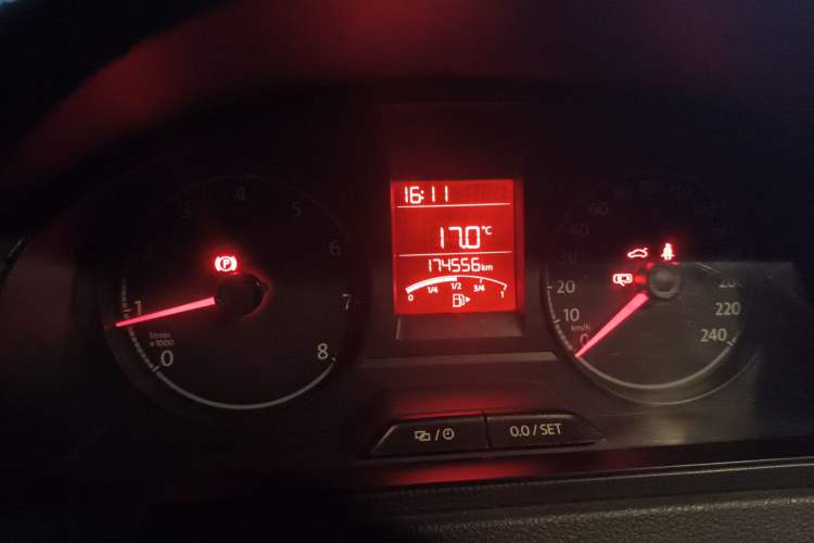 Used Volkswagen Santana 2016 1.6L Manual Fashion Edition
