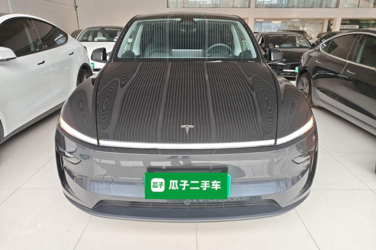 Used Tesla Model Y 2025 Rear-Wheel-Drive Version
