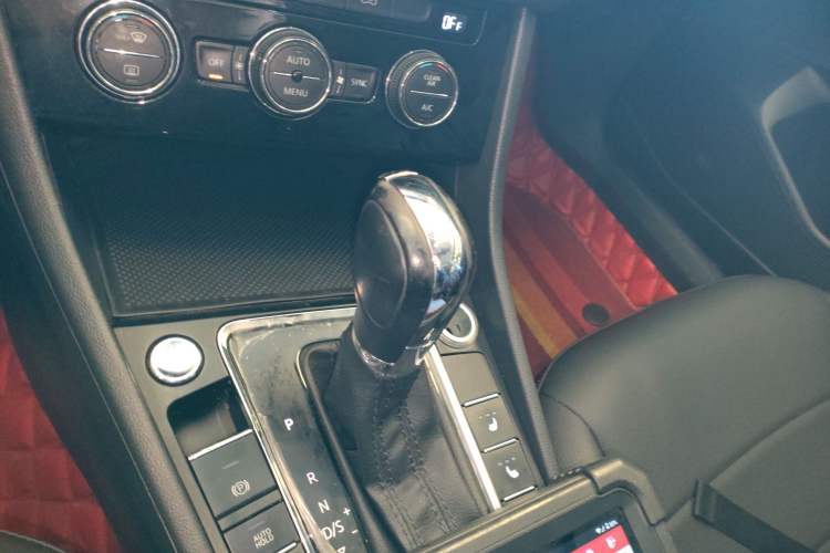 Used Volkswagen Bora 2019 Revised Version 1.5L Automatic Elite Edition China V Standard
