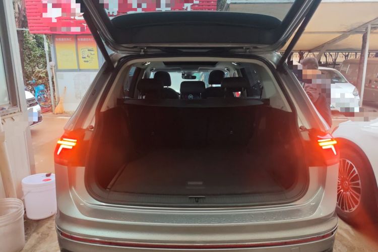 Used Volkswagen Tiguan L 2022 330TSI Automatic Two-Wheel Drive R-Line Flagship Edition
