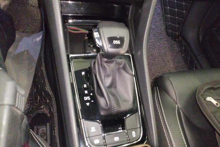 Used Skoda Kodiaq 2018 Facelifted TSI330 5-Seater Two-Wheel-Drive Luxury Enjoyment Edition
