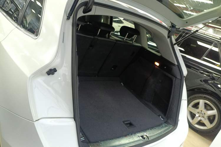 Used Audi Q5 2018 Collector's Edition 40 TFSI Ambition Model
