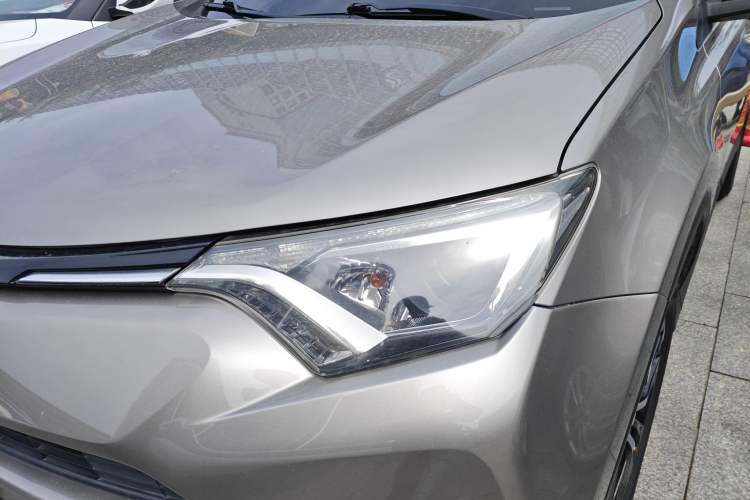 Used Toyota RAV4 2016 2.0L CVT Two-Wheel Drive Urban Edition China V Standard
