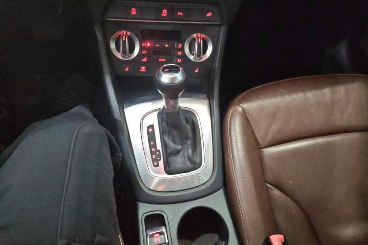 Used Audi Q3 2015 35 TFSI quattro Technology Edition
