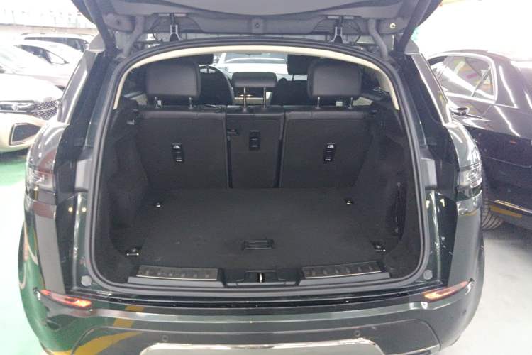 Used Land Rover Range Rover Evoque 2021 Range Rover Velar L 249PS R-Dynamic First Edition
