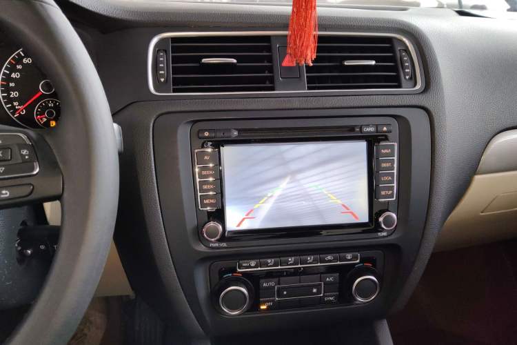 Used Volkswagen Sagitar 2014 Revised Version 1.4TSI Automatic Luxury Edition