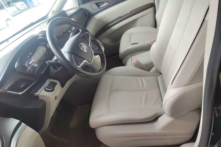 Used Buick GL8 2021 Land Cruiser Executive Class 652T Luxury Model
