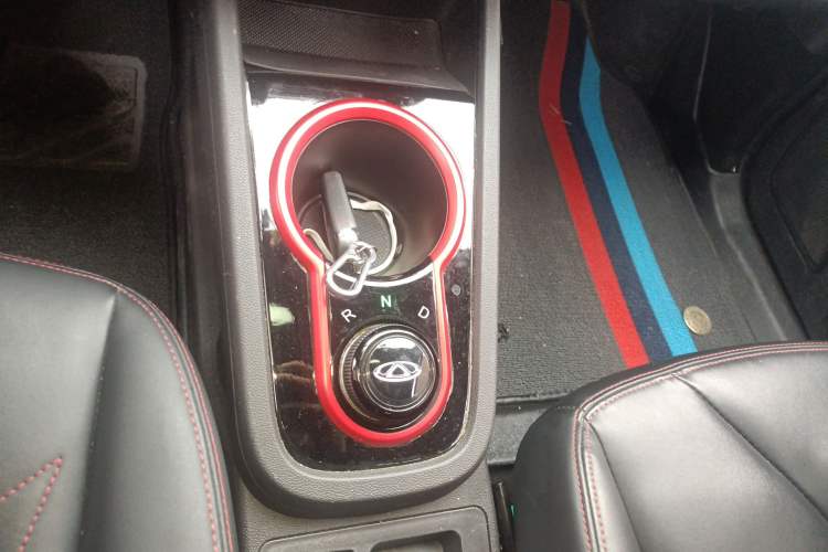 Used Chery Little Ant 2022 Sweet Pink Edition Low-Sugar Version Lithium Iron Phosphate 30 kW 301 km