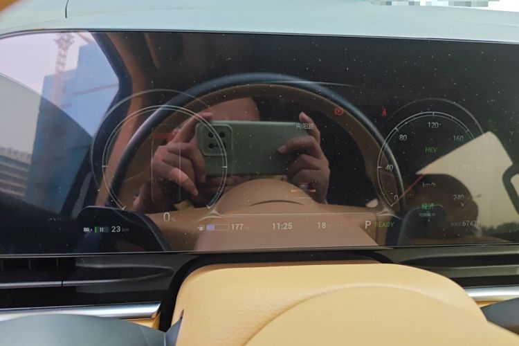 Used VOYAH Dream 2024 PHEV Extended-Range Premium Edition
