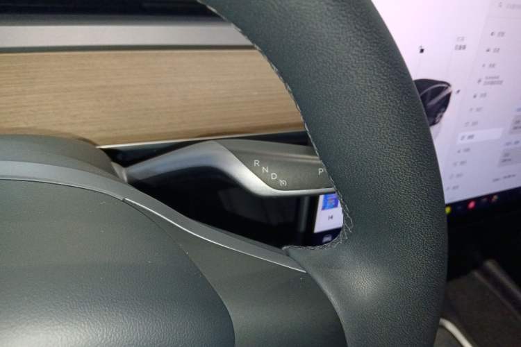 Used Tesla Model Y 2023 Rear-Wheel-Drive Version
