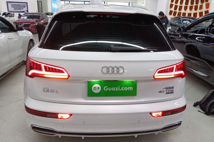 Used Audi Q5L 2020 Updated 40 TFSI Prestige Fashion Edition
