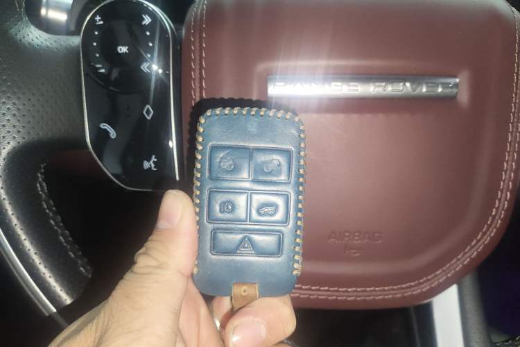 Used Land Rover Range Rover Evoque 2020 249 PS R-DYNAMIC SE Sport Technology Edition
