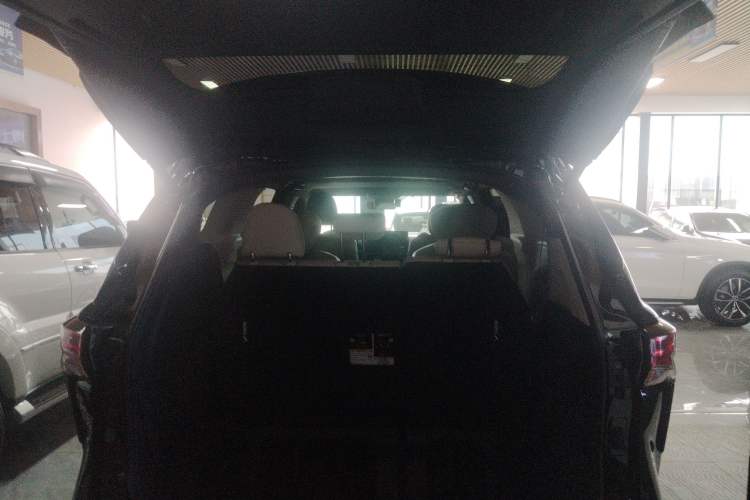 Used Toyota Granvia 2024 2.5L Hybrid Prestige ULTRA Edition