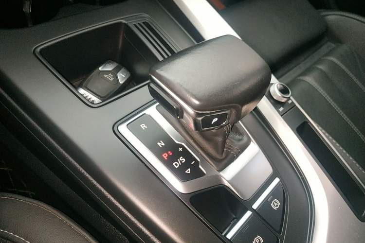 Used Audi A4L 2022 40 TFSI Fashion Dynamic Model