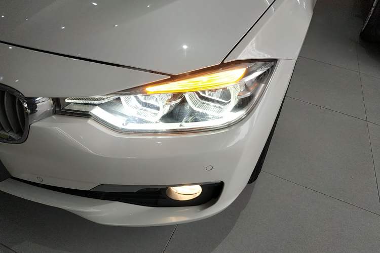 Used BMW 3 Series 2018 320Li Fashion Model
