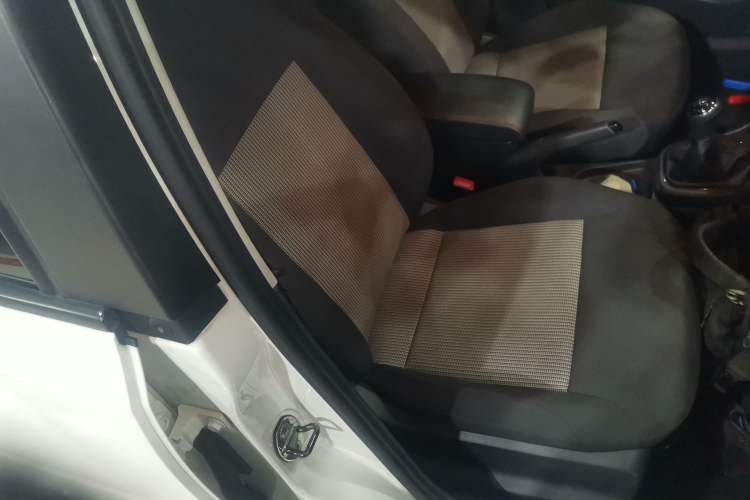 Used Volkswagen Polo 2016 1.4L Manual Fashion Model
