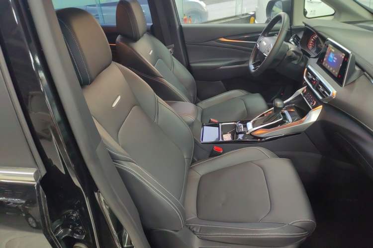 Used SAIC MAXUS G50 2022 1.5T Automatic Comfort Touring B
