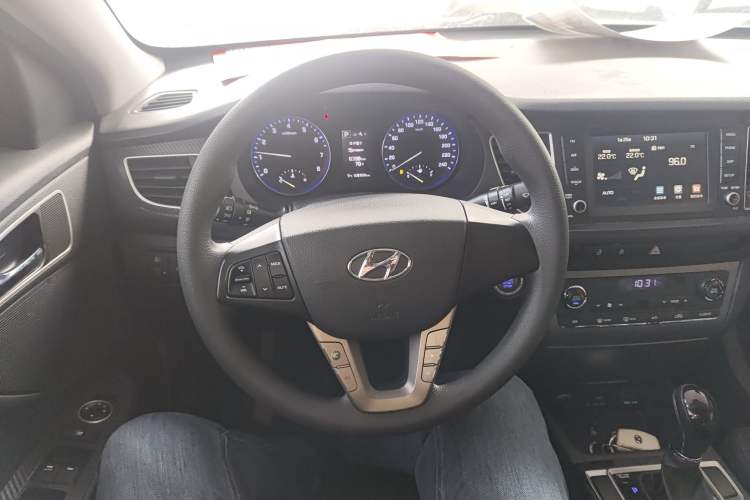 Used Hyundai Mistra 2016 1.8L Automatic Smart GLS