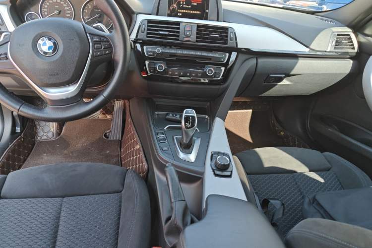 Used BMW 3 Series 2017 320i M Sport
