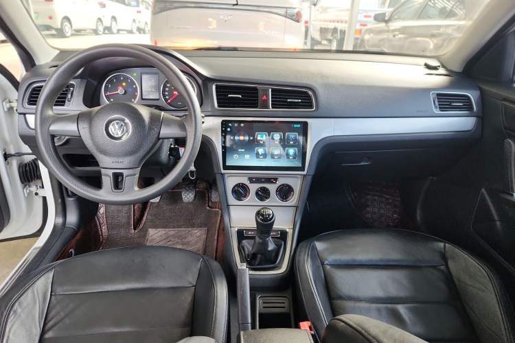 Used Volkswagen Lavida 2013 Restyled Classic 1.6L Manual Comfort Edition