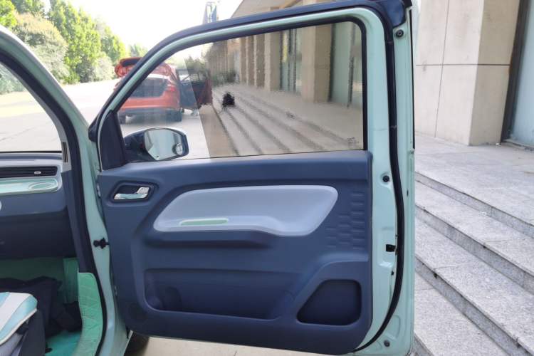 Used Wuling Hongguang MINIEV 2021 Macaron Fashion Model Lithium Iron Phosphate
