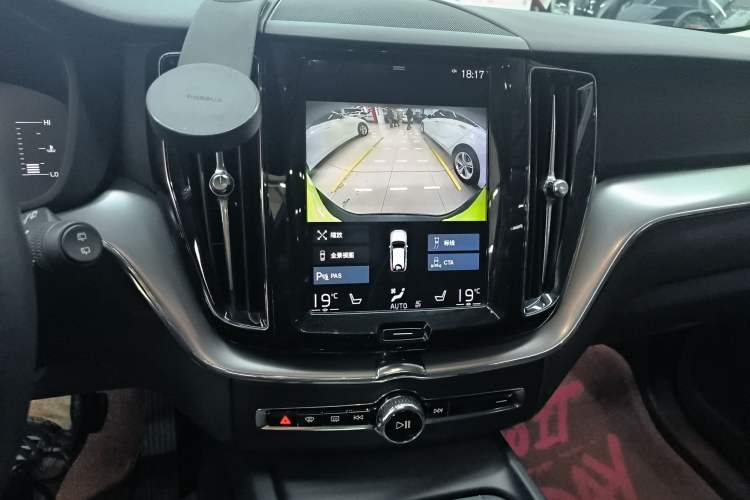 Used Volvo XC60 2018 T5 4x4 Zhiyi Edition
