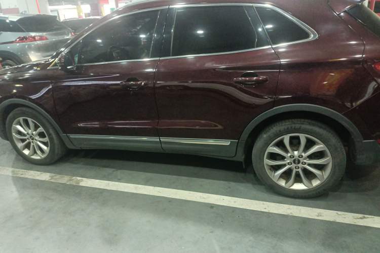 Used Lincoln MKC 2014 2.0T Two-Wheel-Drive Luxury Edition