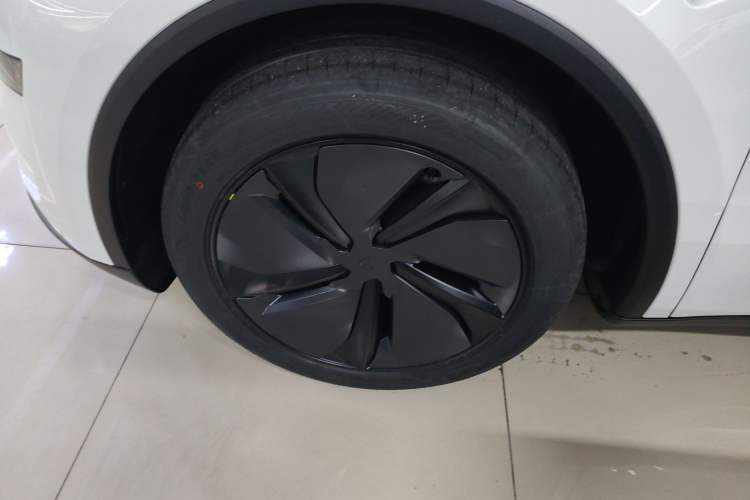Used Tesla Model Y 