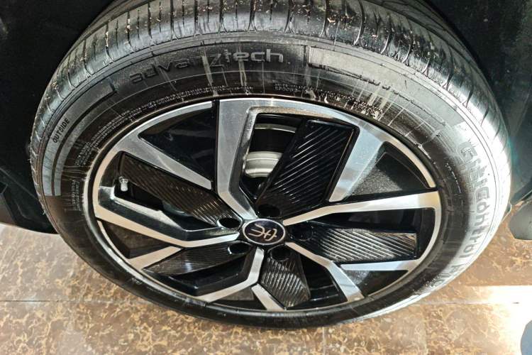 Used BYD Song L DM-i 2025 Intelligent Driving Version 160 km Beyond-Range Type