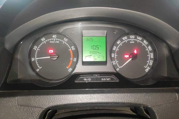 Used Skoda Rapid 2013 1.6L Manual Smart Selection Model
